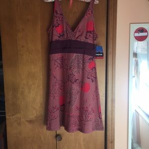 Patagonia athletic dress NWT